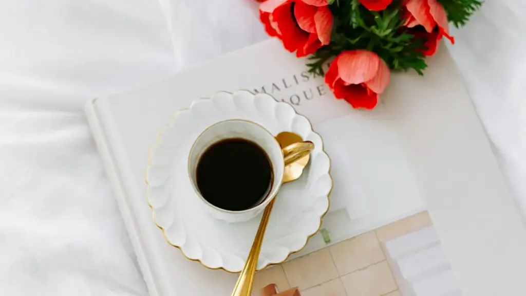 Ameƒe le Togo: stratɛgiɖiɖi kple tɔxɛ naɖuŋuɖoɖoƒe si wòle Oman brandwo le SoundCloud ka wòɖe travel vlog.