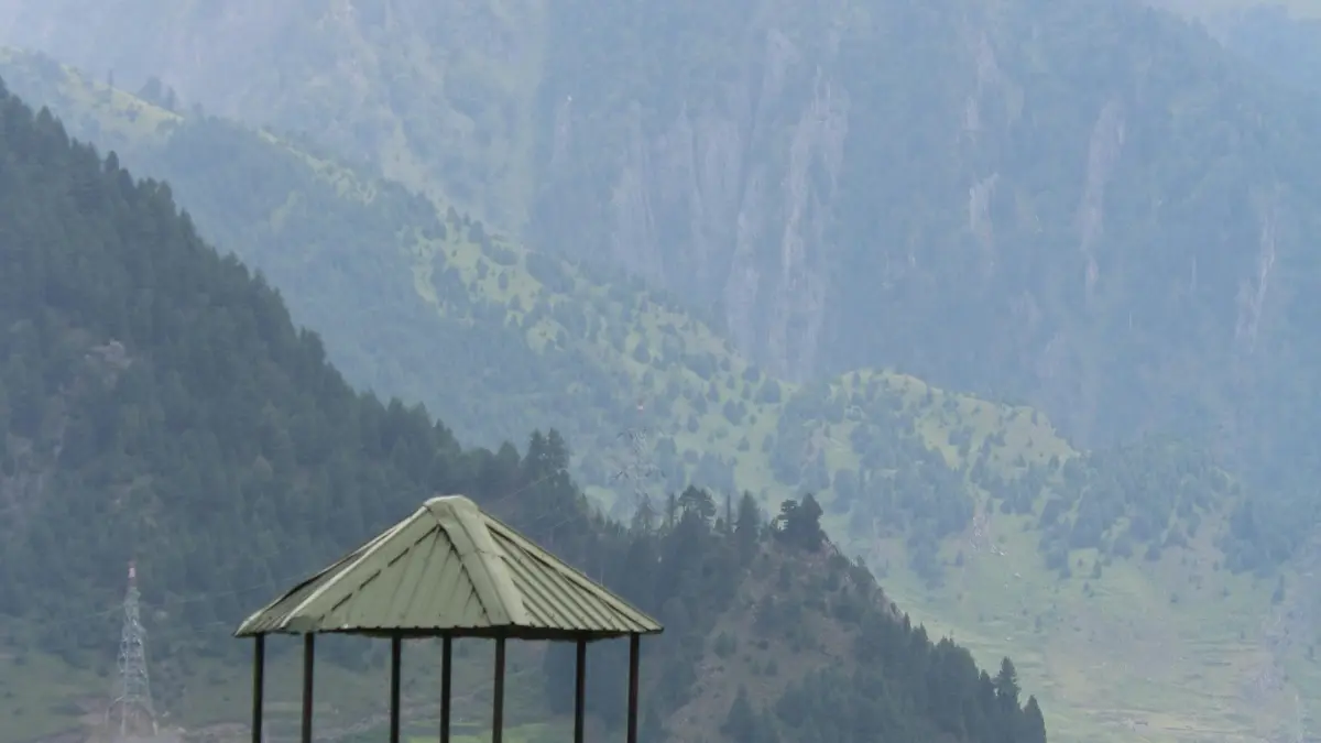 Creators kple Hulu: Esi wòkɔ Switzerland brands sponsɔ