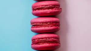 Gbogbo asɛmɖe: nyateƒeɖeŋuƒe le asitɔwo, estrategia kple MaTitie dɔwɔwɔ gamɛ le Moj kple Kenya brands.