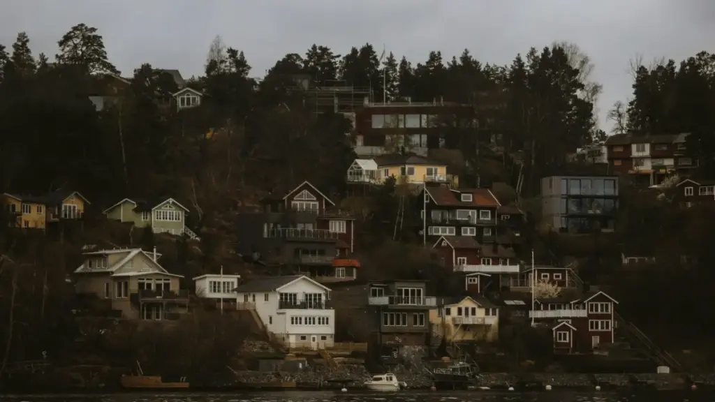 Nudzɔɖiɖiɖi gbɔ: Ŋlɔdzesiɖe woɖe Peru brandwo va Apple Music eye wòdze GRWM videos le 2026. Tzo tips, leɖeŋu strategi kple law risk.