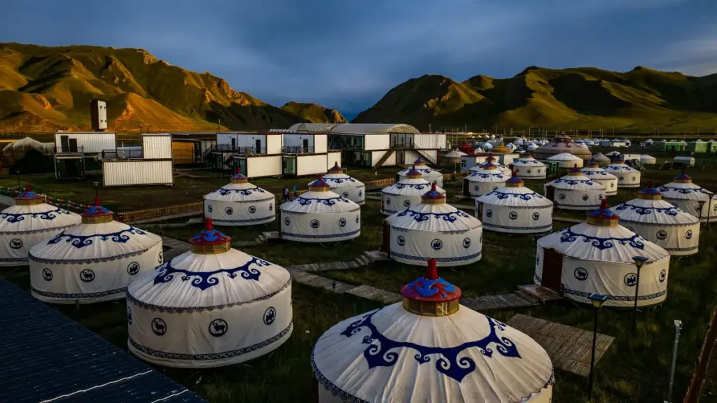 Nudzɔdzɔ le Dominican Republic marques teƒe me via Snapchat, nu vɔ̃ŋlɔɖiɖi kple negotiation tips loo—yiɖe flat-fee deals eye wòɖe 2026 ƒe strategi.