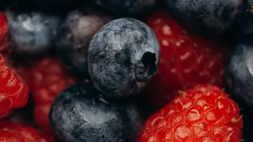 Nudetɔ le Snapchat kple Malta brands meɖe sia nuŋlɔdodo: sponsored snaps, influencer playbooks, kple akpɔnudrɔlaƒo ɖe gbevewo.